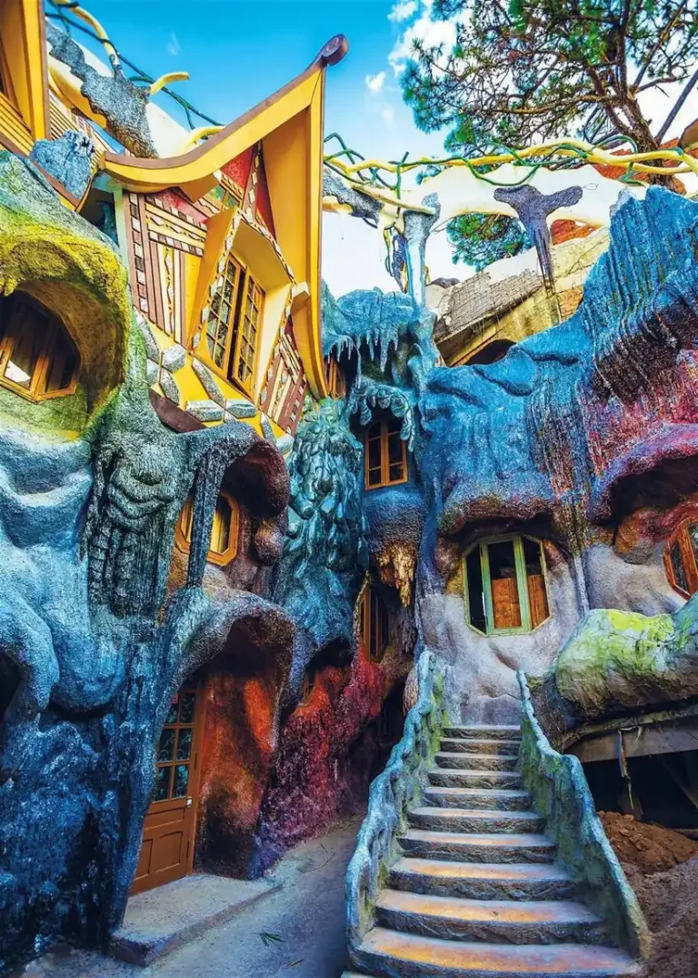 Crazy House